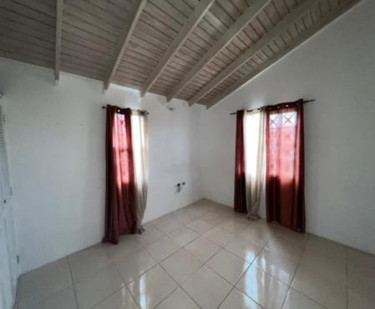 2 Bedroom House 1 Bath 