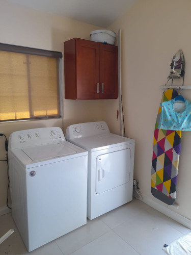 2 Bedroom 2 Bath With Pool