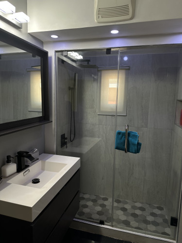 2 Bedroom 2 Bath With Pool