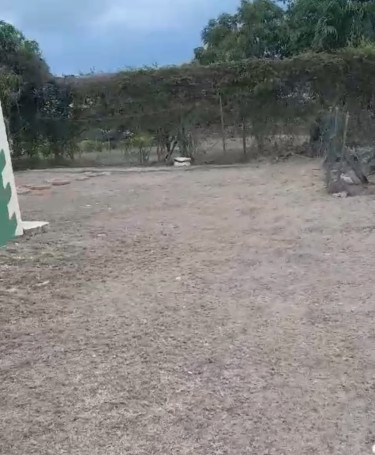 UNFURNISHED 2 BEDROOM HOUSE FOR RENT