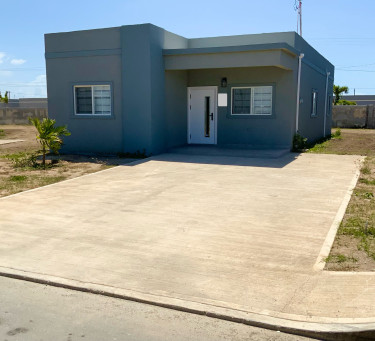 2 Bedroom Bungalow