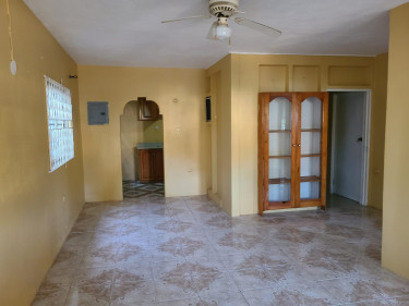 2 Bedrooms And 2 Bathroom GTR Ptmre House For Rent