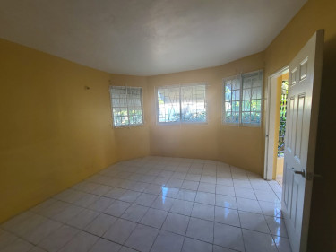2 Bedrooms And 2 Bathroom GTR Ptmre House For Rent