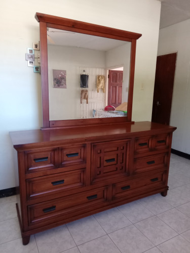 Six Drawers Plus Hutch Dresser 