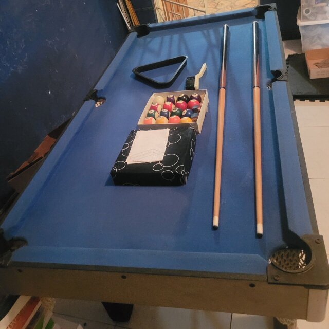 MINI POOL TABLE
