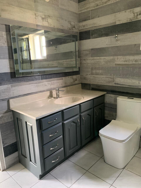 2 Bedroom 2bath Top Floor Apartment