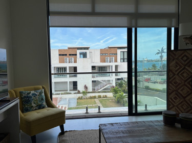 2 Bedroom 2 Bath With Powder Room