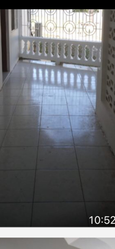 2 Bedroom Unfurnished In Coral Gardens 