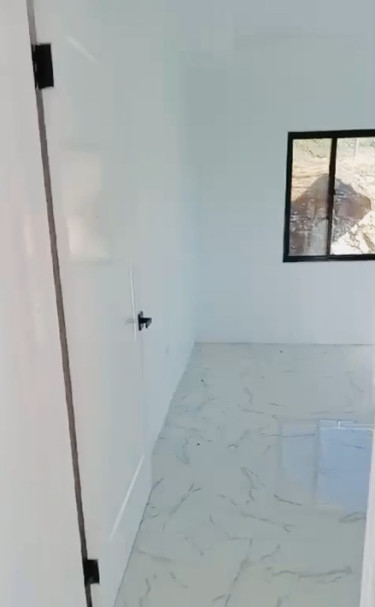 Luxury-Modern 3-bedroom, 2-bathroom 