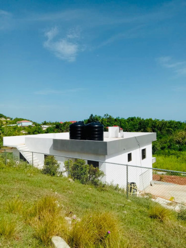 Luxury-Modern 3-bedroom, 2-bathroom 