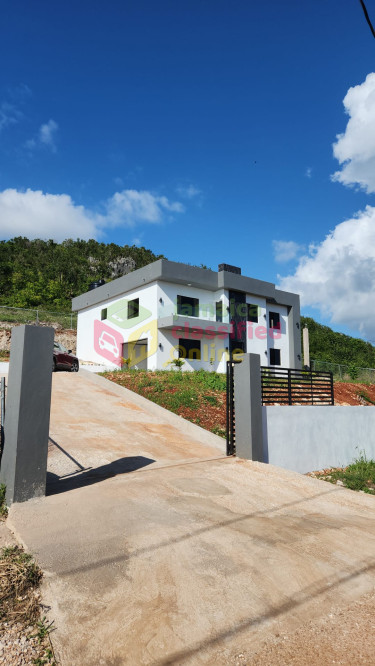 3 Bedrooms 2 Baths Luxury-Modern House for $240K Houses Bull Savannah 