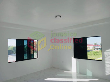 3 Bedrooms 2 Baths Luxury-Modern House for $240K