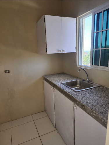 1 Bedroom Studio Apartment Lilliput 