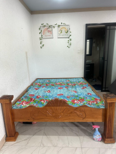 Queen Size Cedar Wood Bed Frame $30,000 Call 87656