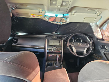 2016 Toyota Mark X