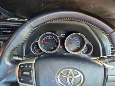 2016 Toyota Mark X