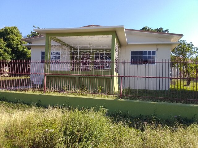 2 Bedroom House