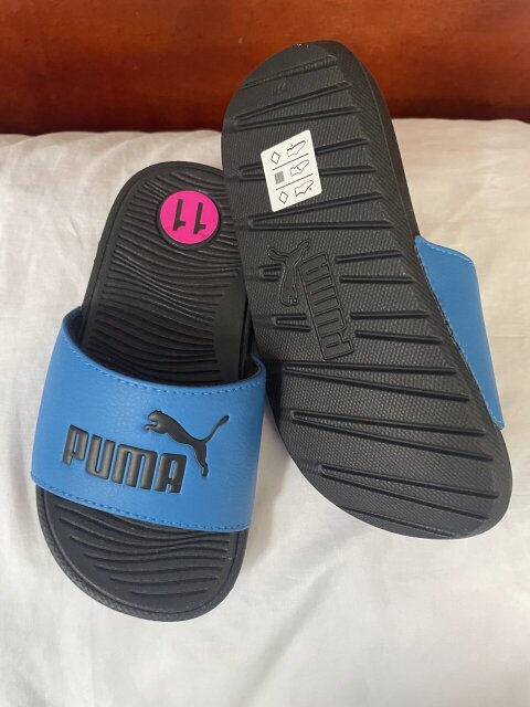 Size 11c Little Kid Puma Slides