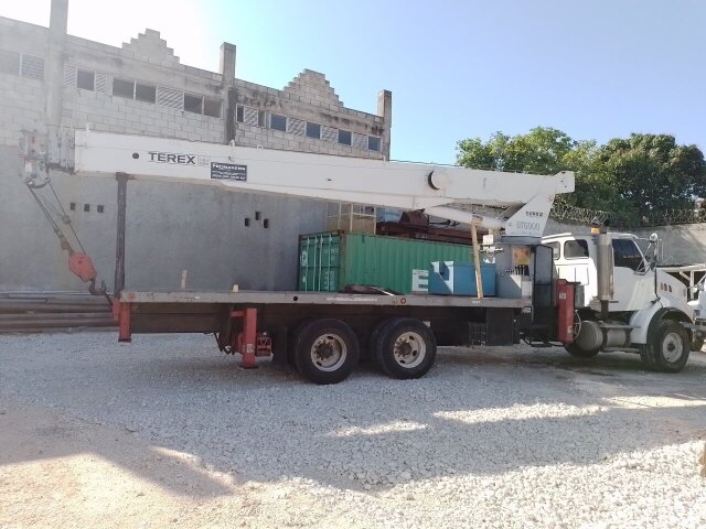 30 Ton Terex Boom Truck, 2005