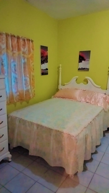 I - 2 Bedroom Whispering Waters Nature's Cottage 