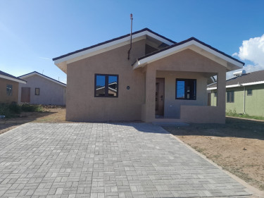  2 Bedroom 2 Bath In Oak Estate