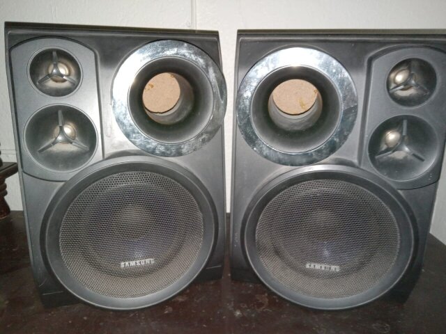 Sweet Sounding Samsungs (Just Needs A Polish)
