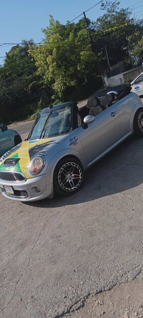 Mini Cooper - Fun, Compact, And Sporty