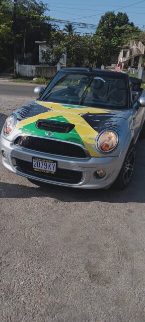 Mini Cooper - Fun, Compact, And Sporty