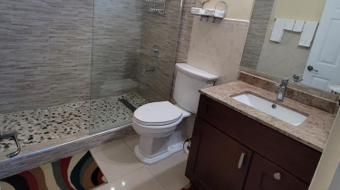 1 Bedroom 1 Bathroom Apartment