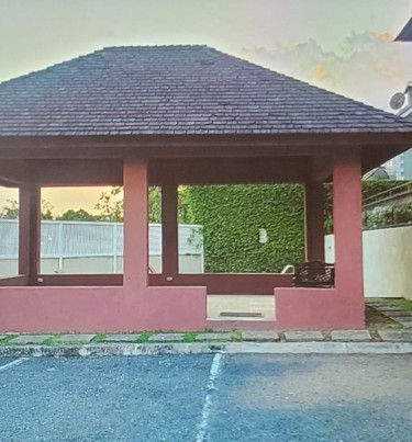 1 Bedroom 1 Bathroom Apartment
