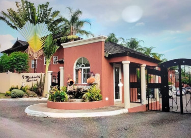 1 Bedroom 1 Bathroom Apartment
