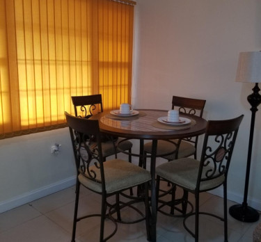 1 Bedroom 1 Bathroom Apartment