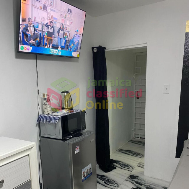 White Room Sparks Airbnb & Short Term Rental