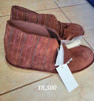 Clarks Original Size 9½ Desert