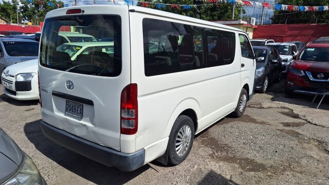 2018 Toyota Hiace $3.5 Million 8763188237