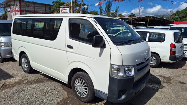 2018 Toyota Hiace $3.5 Million 8763188237