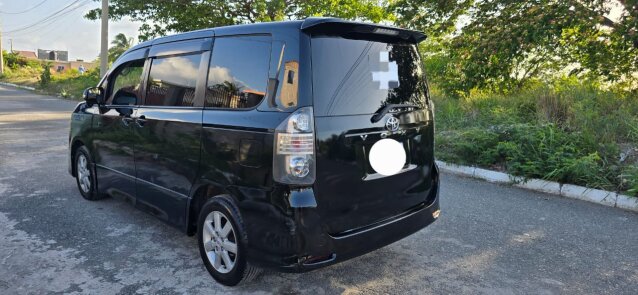 2010 Toyota Voxy $1.590 Million 8763188237
