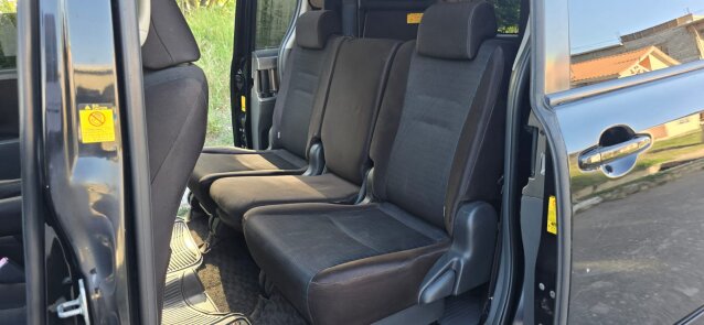 2010 Toyota Voxy $1.590 Million 8763188237