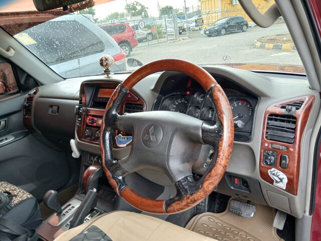 2003 Mitsubishi Pajaro $999K 8763188237