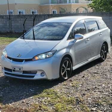 2014 Toyota Wish 