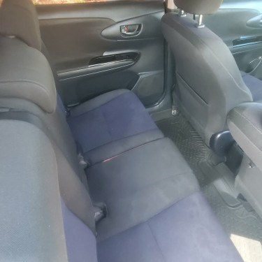 2014 Toyota Wish 