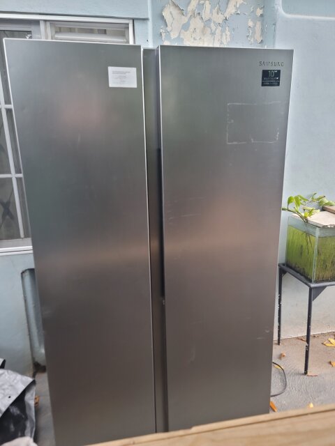 28 Cubic Stainless Steel Samsung Refrigerator