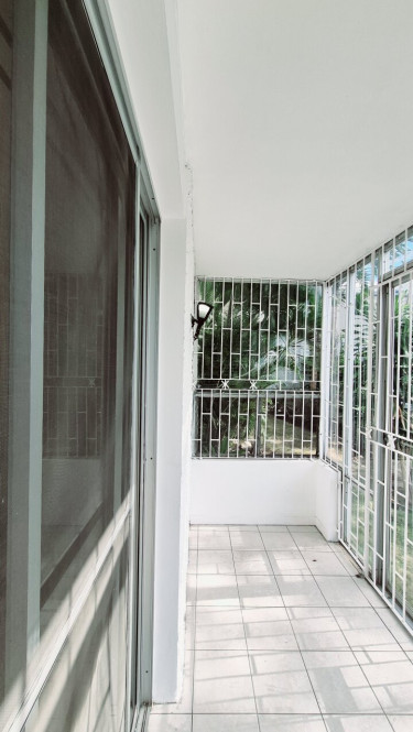 2 Bedroom New Kingston