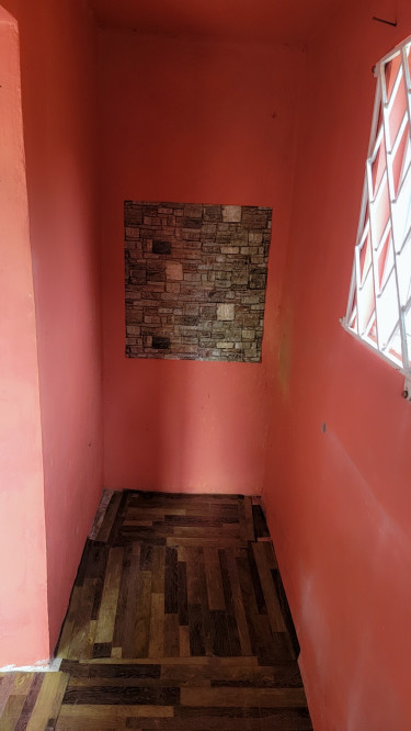 1 Bedroom,1 Bathroom And A Small Kitchen. Light,wa