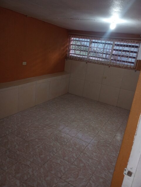 1 Bedroom, Bathroom & Kitchen For Rent
