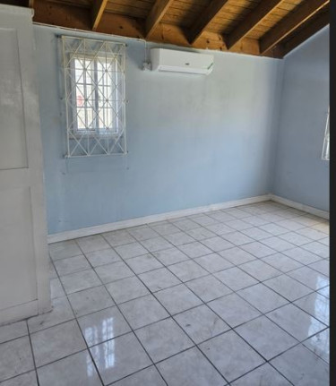 2 Bedroom One Bathroom Recently Renovated