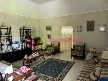 SPRING GARDEN  5 Bedroom 4 BATH 0.8 ACRES