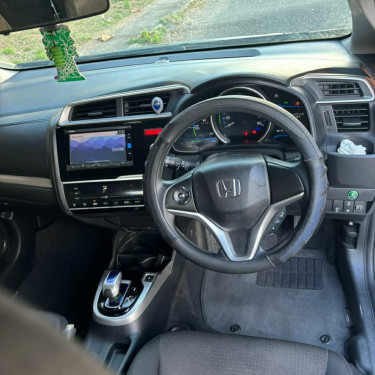 2015 Honda Fit HYBRID 