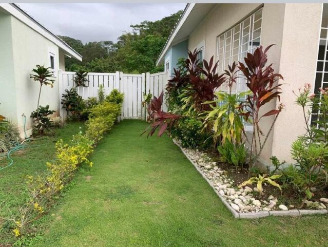 2 Bedroom House