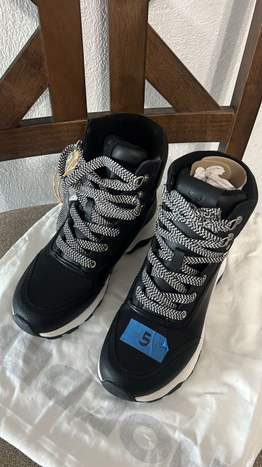 Men Shoes And More 